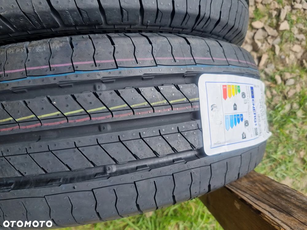 Opony Continental VANCONTACT ULTRA 215/65R15C 104/102T 2022r 2x8mm jak nowe - 2