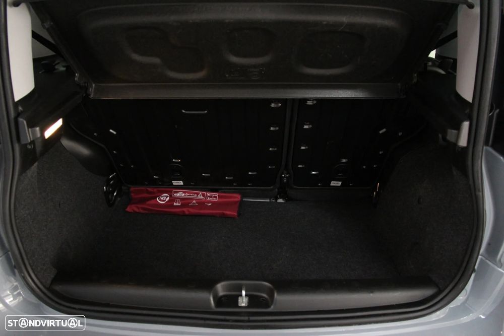 Fiat Panda 1.0 Hybrid Cross - 23