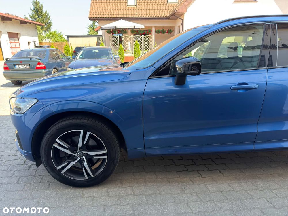 Volvo XC 60 T4 R-Design - 10