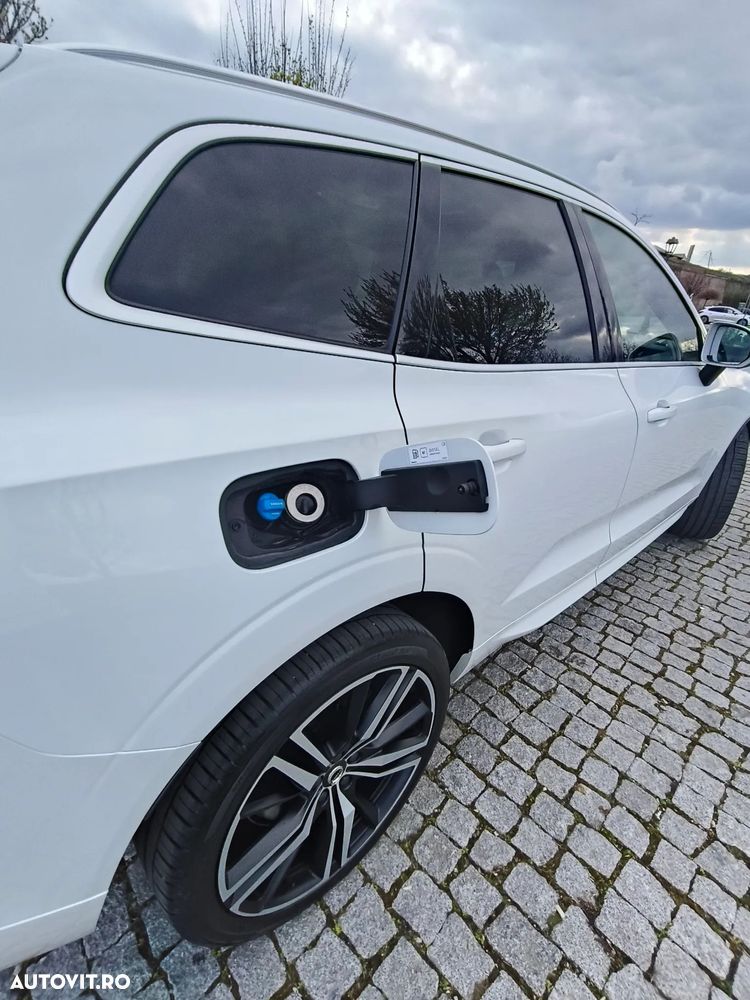 Volvo XC 60 D4 AWD Geartronic RDesign - 22