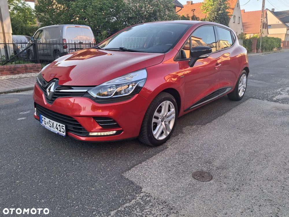Renault Clio 1.2 16V 75 LIMITED - 1