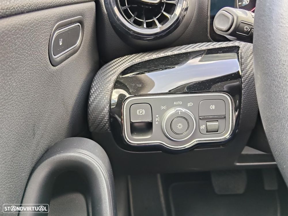 Mercedes-Benz A 200 - 12