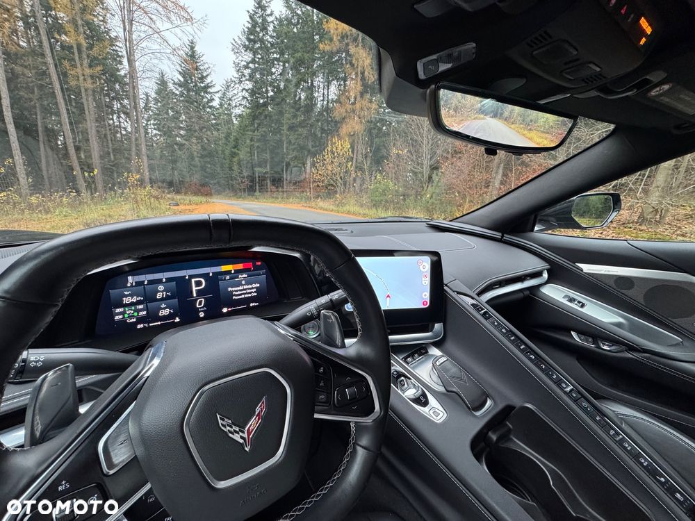 Chevrolet Corvette - 9