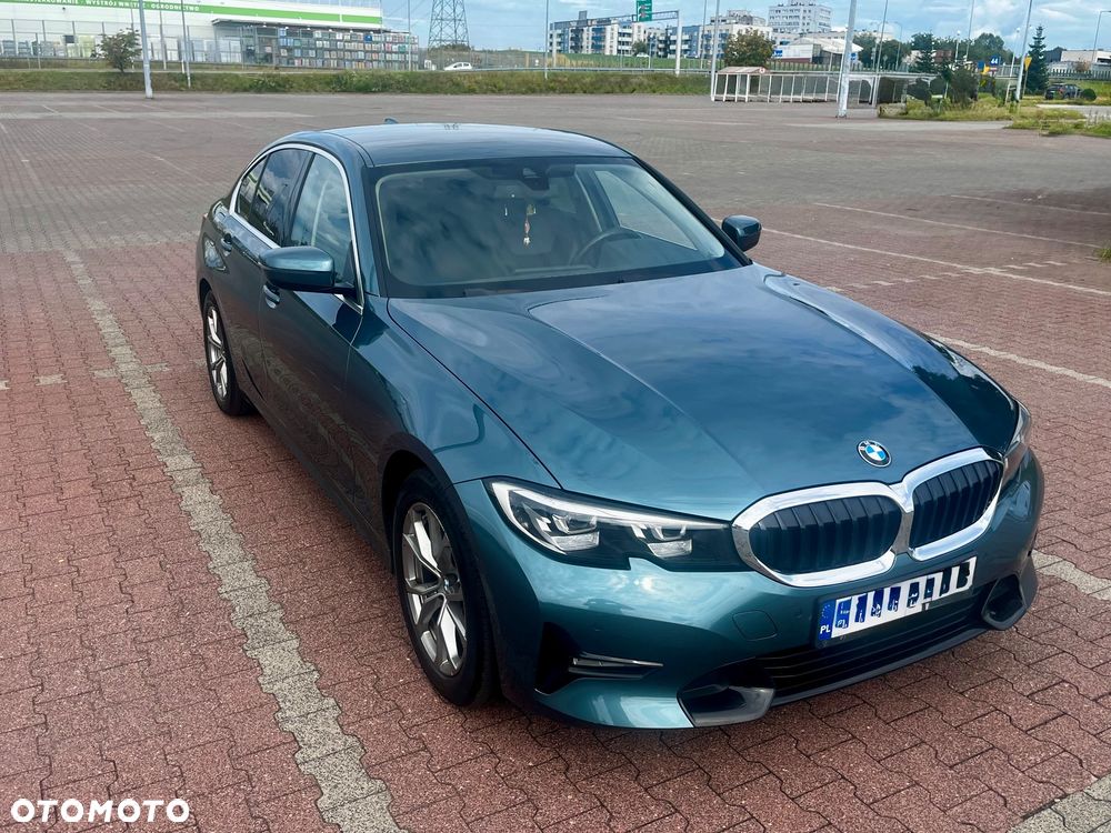 BMW Seria 3 318i Sport Line