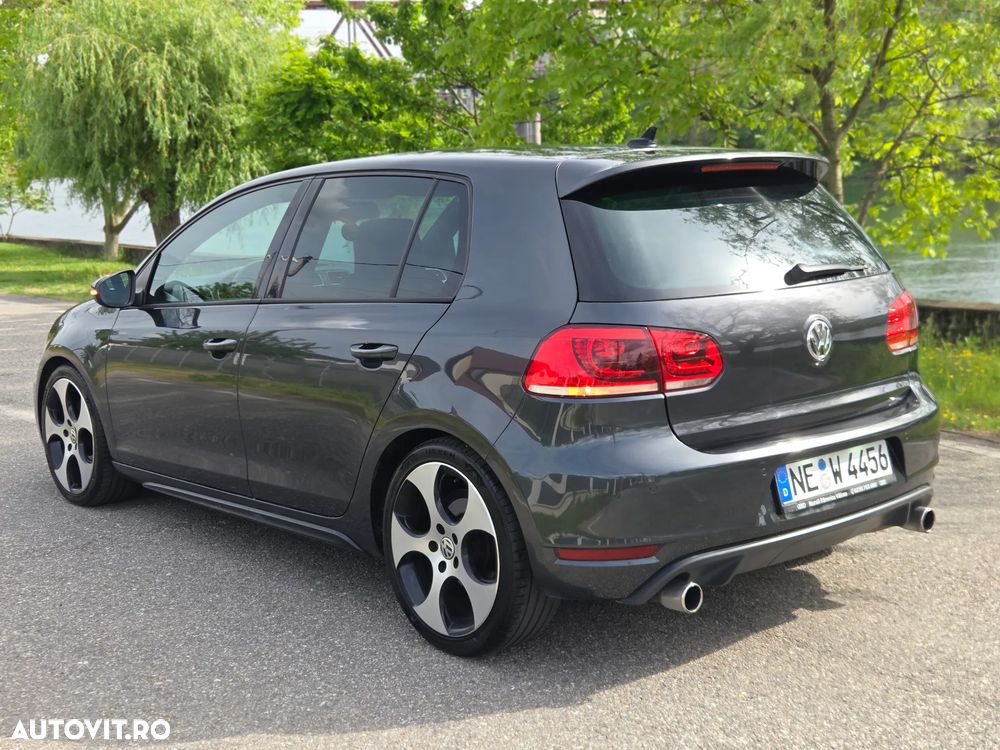 Volkswagen Golf 2.0 GTI - 4
