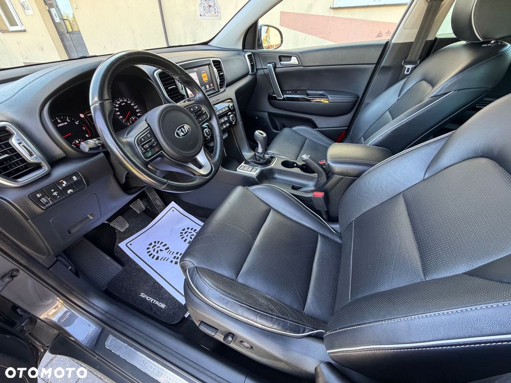 Kia Sportage 1.6 GDI Black Edition 2WD - 18