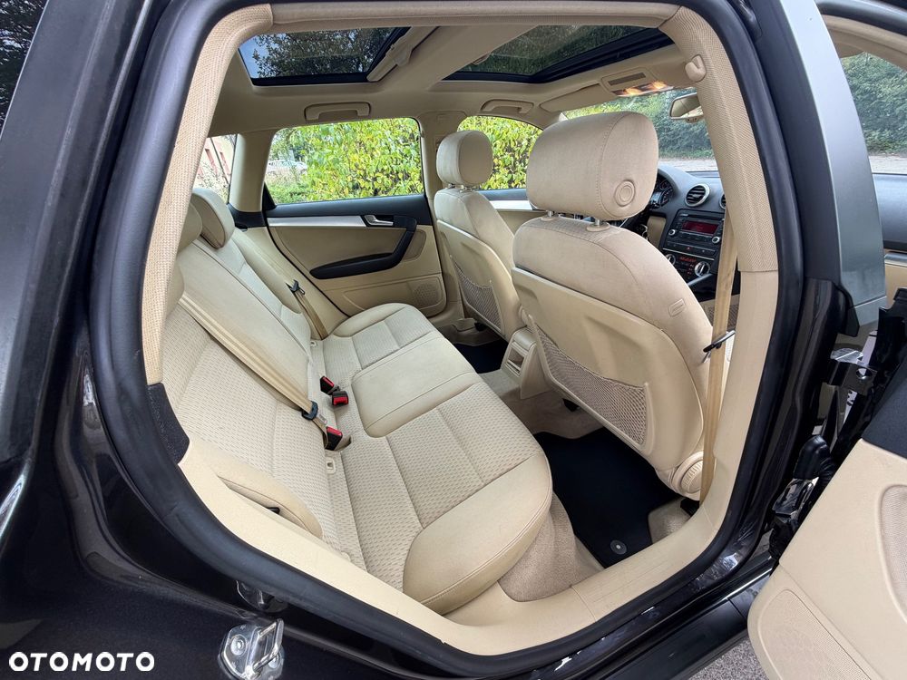 Audi A3 Sportback 2.0 TDI DPF Ambiente - 20