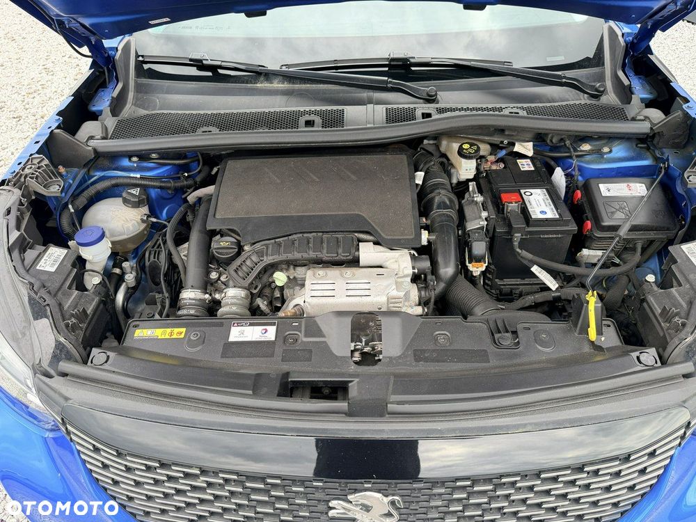 Peugeot 2008 Benzin 100 Business - 36