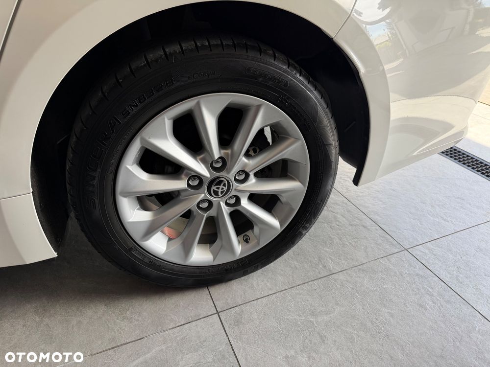 Toyota Corolla 1.8 Hybrid GPF Comfort - 18