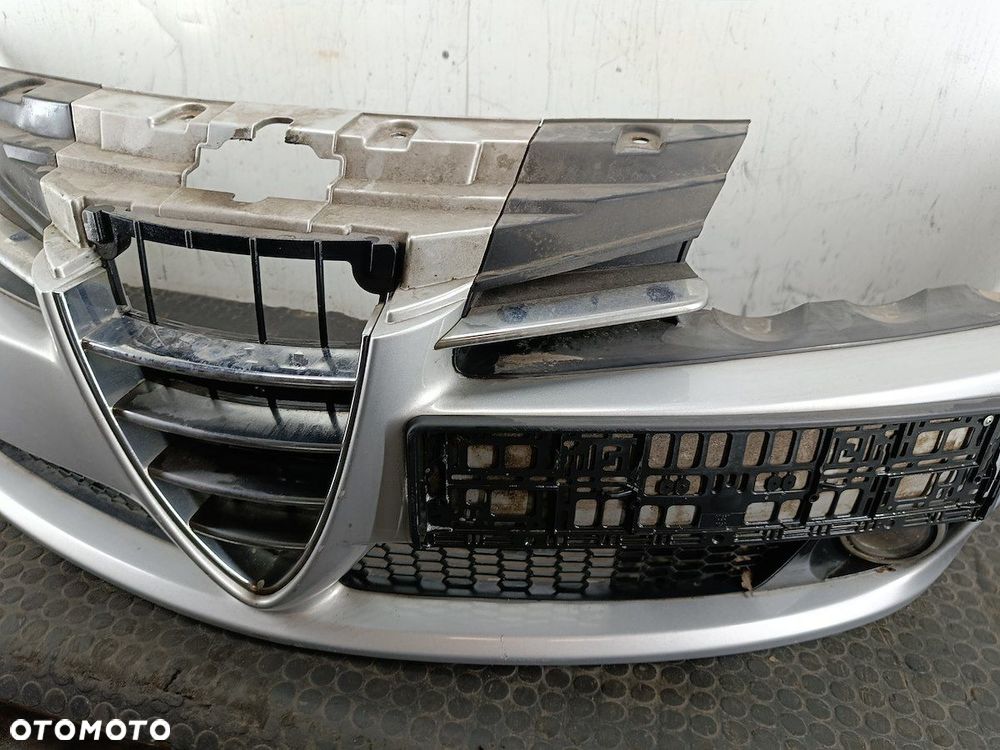 ZDERZAK PRZÓD ALFA ROMEO 159 565/A - 6