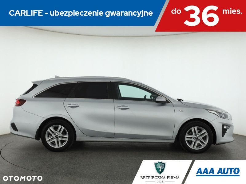 Kia Ceed - 8