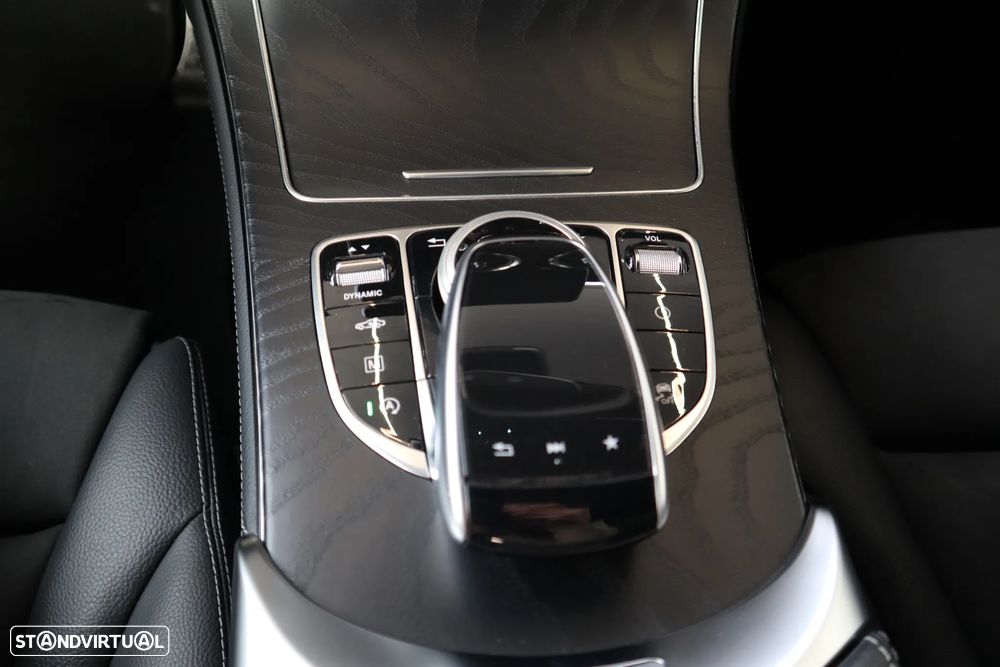 Mercedes-Benz GLC 250 d 4Matic 9G-TRONIC AMG Line - 22