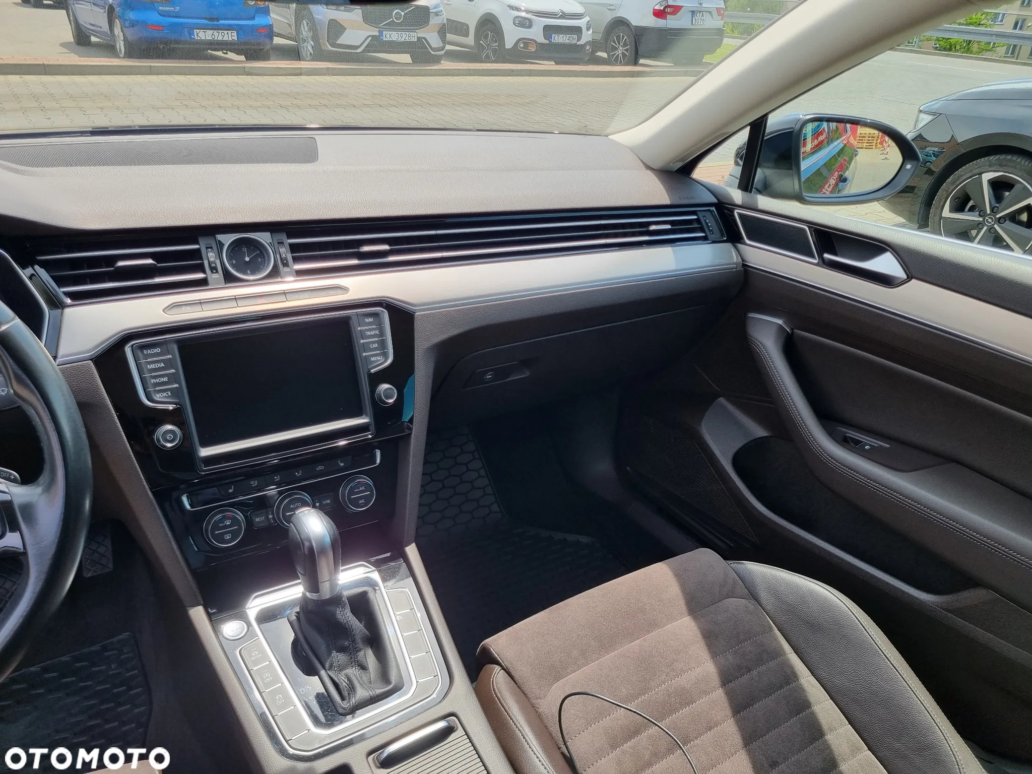 Volkswagen Passat 2.0 TDI BMT Highline DSG - 23
