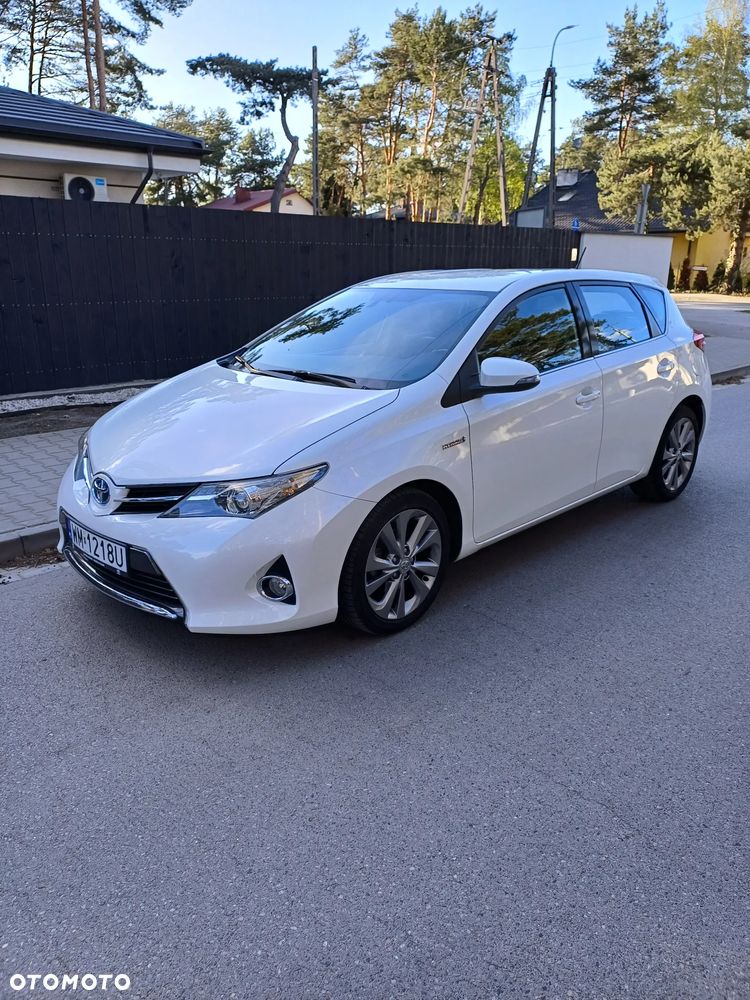 Toyota Auris 1.8 HSD Prestige NAVI - 1
