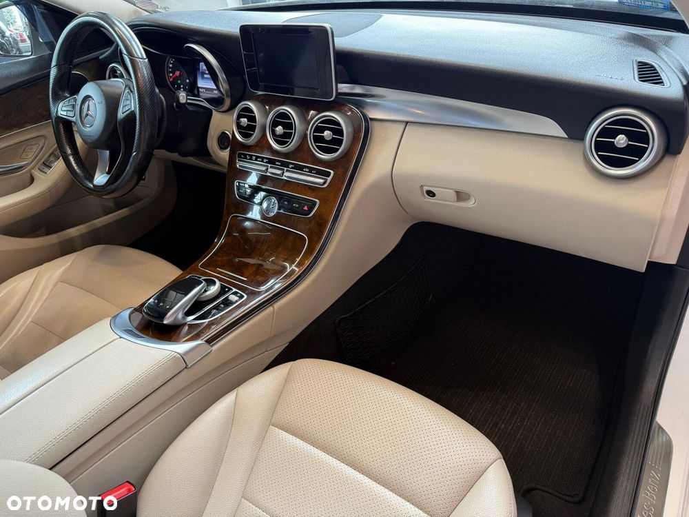 Mercedes-Benz Klasa C - 16