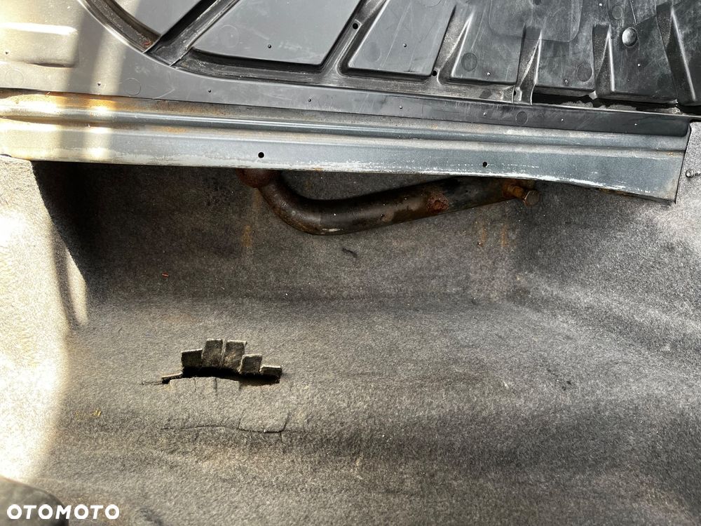 Mercedes-Benz Klasa E 250 T Diesel - 39