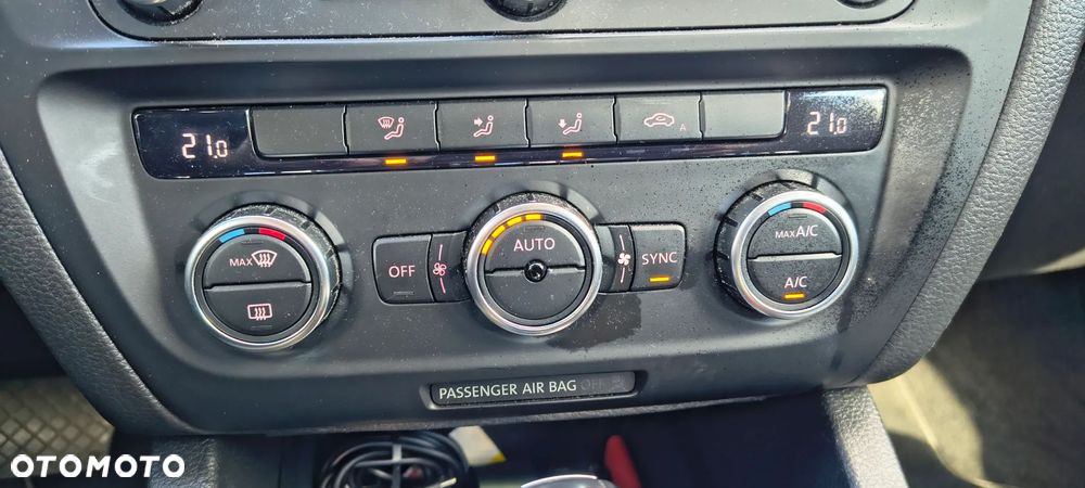 Volkswagen Jetta 1.4 DSG Comfortline - 21