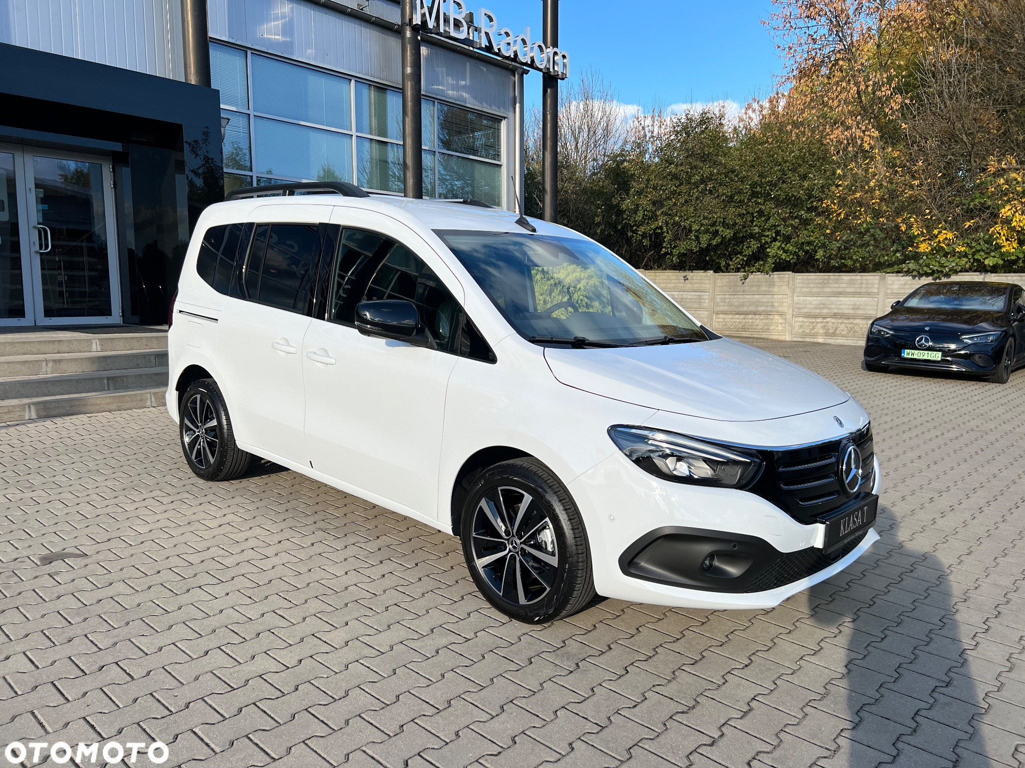 Mercedes-Benz EQT - 3