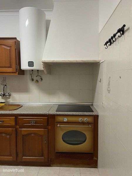 Arrendamento T2 Pinhal Novo, próximo da estação dos comboios - Grande imagem: 5/12