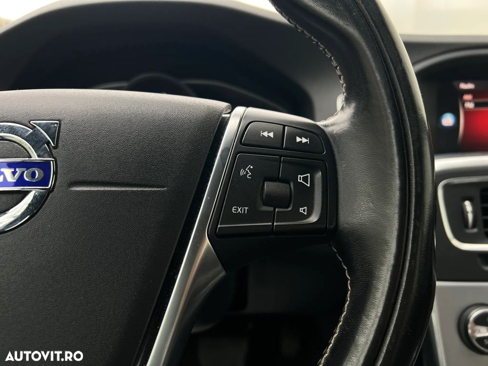 Volvo V60 D2 Basic - 17