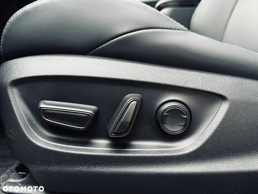 Toyota bZ4X 73.1kWh 4x4 Executive - 19