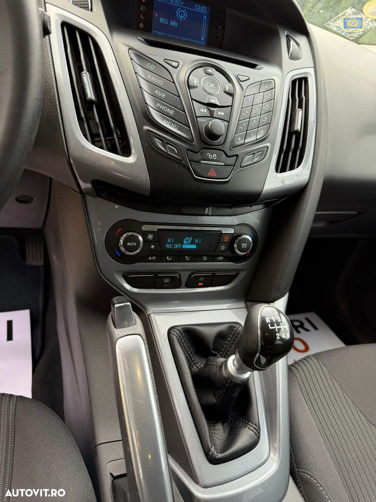 Ford Focus 1.6 TDCi DPF Start-Stopp-System Titanium - 13