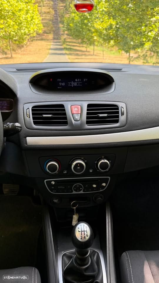 Renault Mégane 1.5 dCi Dynamique S - 6