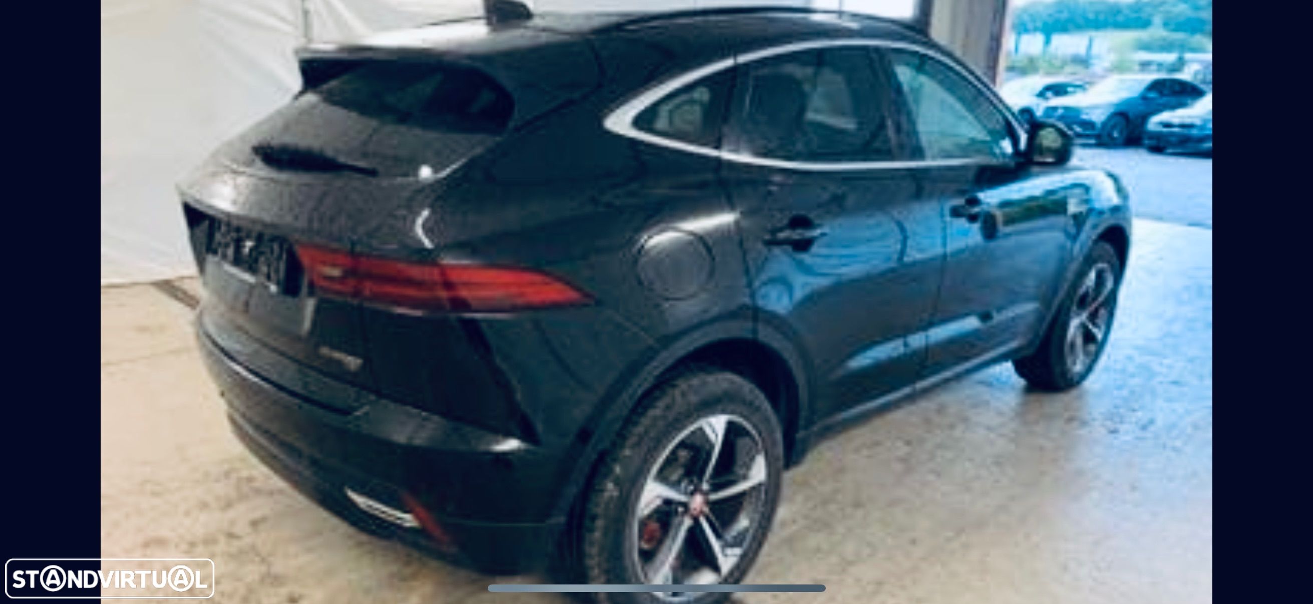 Jaguar E-Pace 2.0 D165 R-Dynamic Black AWD Aut. - 1