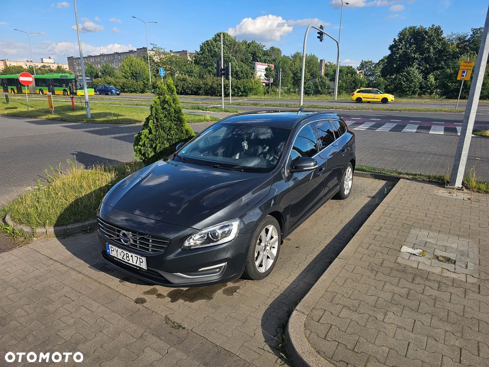 Volvo V60 Cross Country D4 Drive-E Momentum - 10