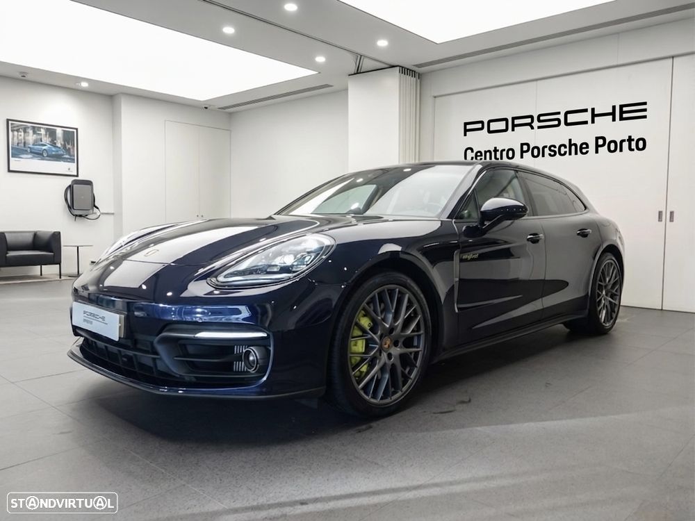 Porsche Panamera Sport Turismo 4 E-Hybrid Platinum Edition - 1