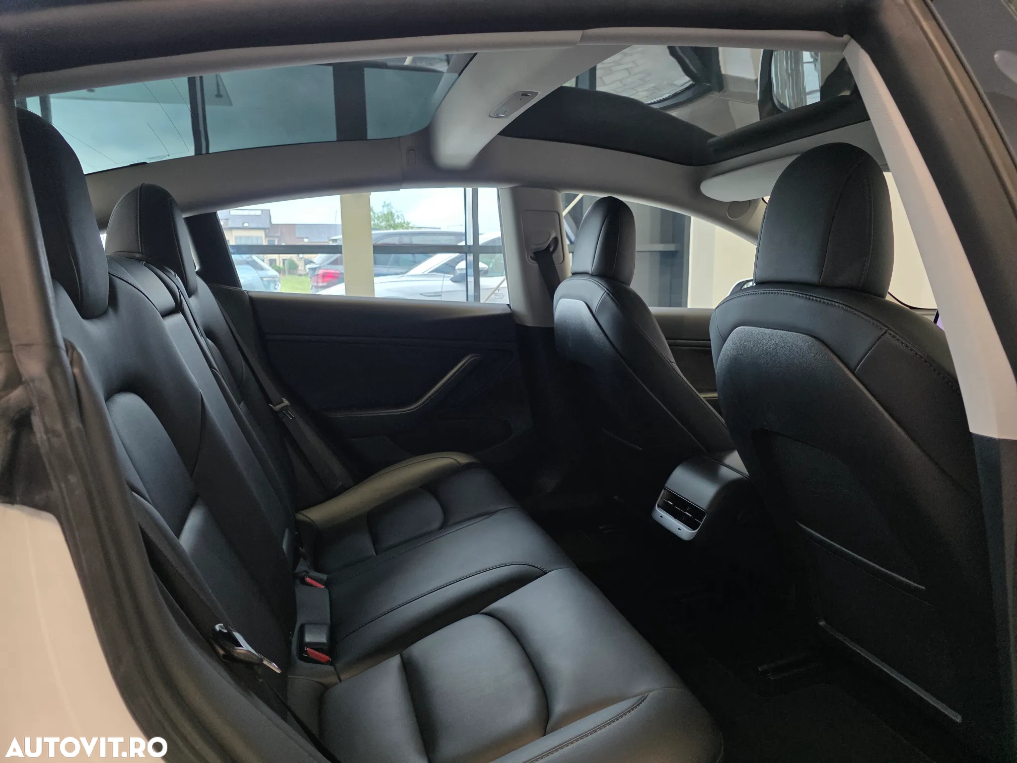Tesla Model 3 Langstreckenbatterie Allradantrieb Dual Motor - 14