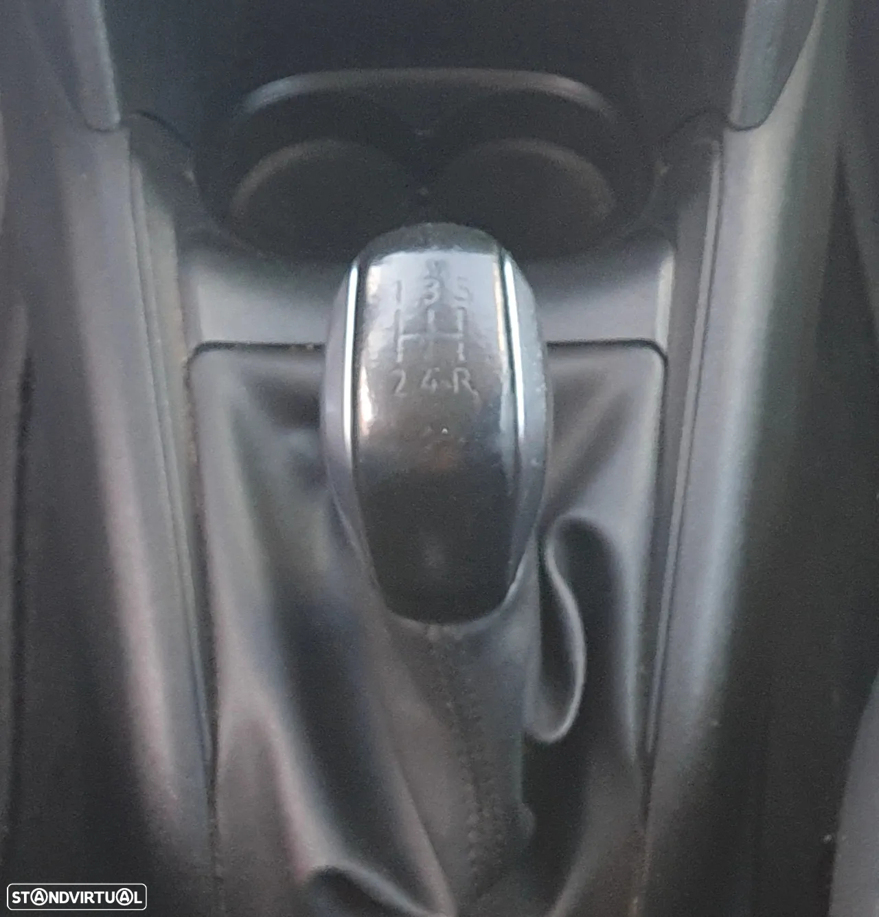 Peugeot 208 1.6 BlueHDi Style - 11