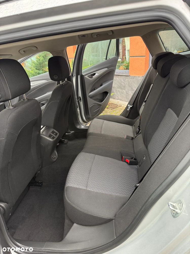 Opel Insignia 1.6 Business Edition - 31