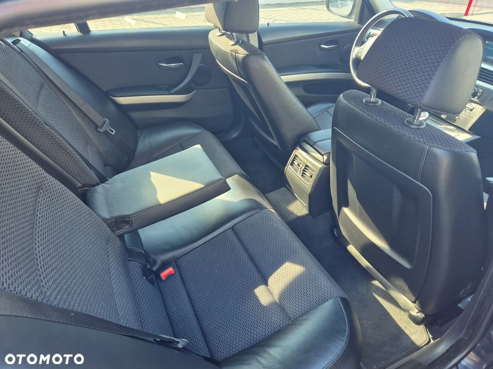 BMW Seria 3 318d DPF Edition Exclusive - 7