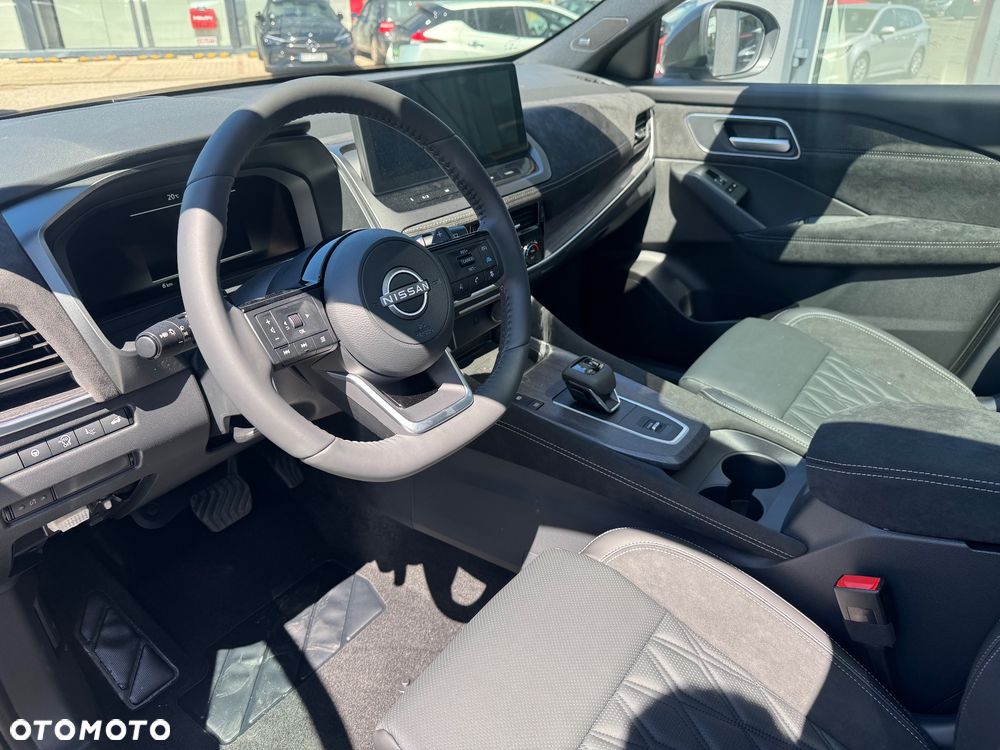 Nissan Qashqai 1.3 DIG-T MHEV Tekna+ Xtronic - 10