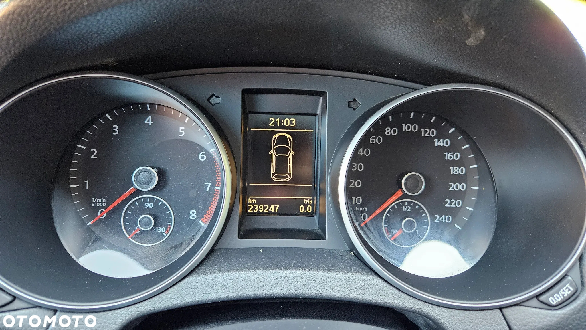 Volkswagen Golf 1.6 Team - 24
