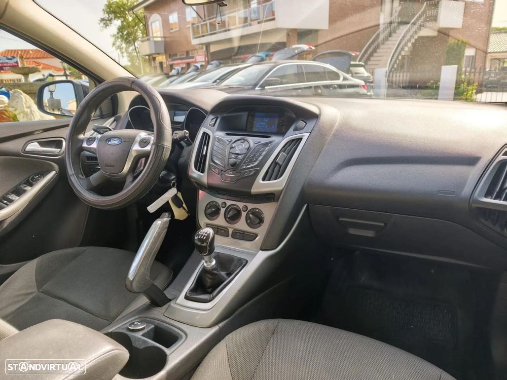 Ford Focus SW 1.6 TDCi Titanium - 4