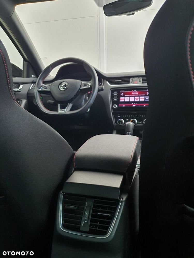 Skoda Octavia 2.0 TSI RS DSG - 29