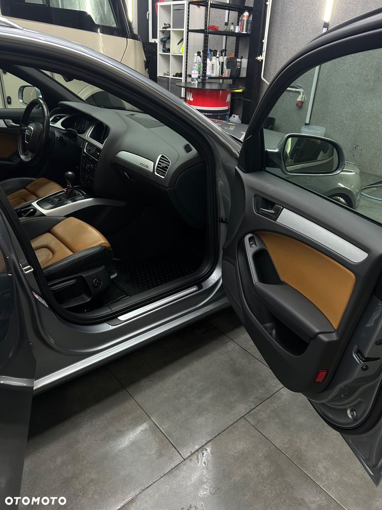 Audi A4 Avant 2.0 TDI DPF quattro S line Sportpaket - 16