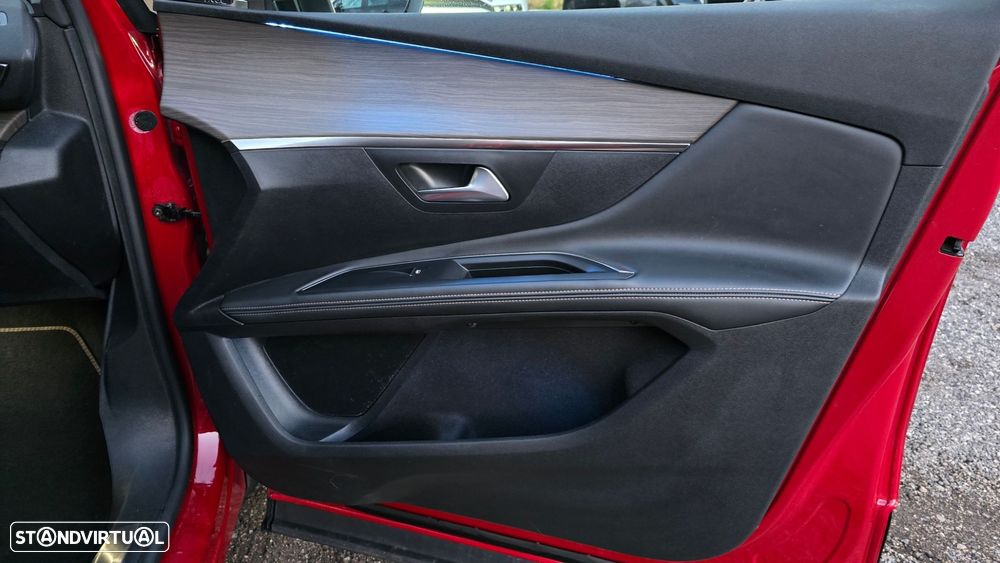 Peugeot 5008 1.5 BlueHDi GT Line J19 EAT8 - 56