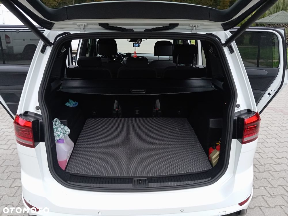 Volkswagen Touran 2.0 TDI BMT Highline DSG - 14
