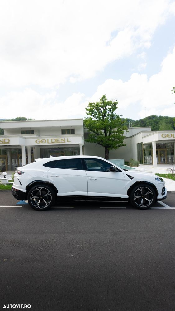 Lamborghini URUS - 9