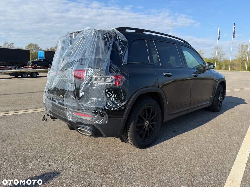 Mercedes-Benz GLB - 5
