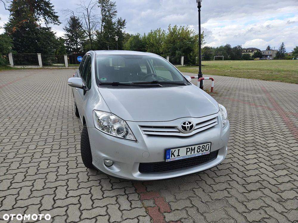 Toyota Auris 1.6 Life+ - 6