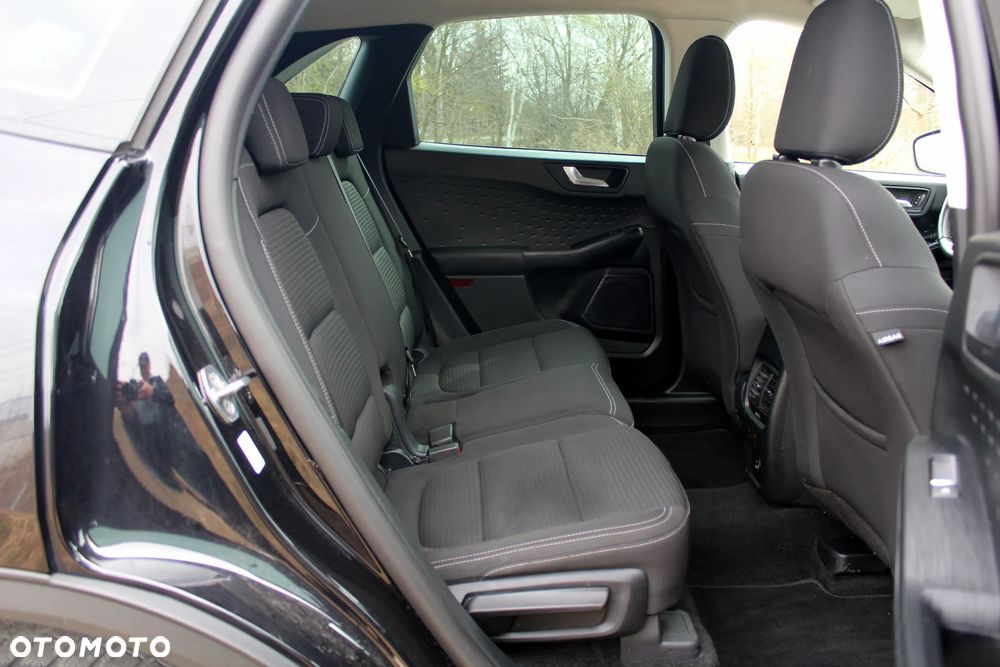 Ford Kuga 2.0 EcoBlue Hybrid TITANIUM X - 18