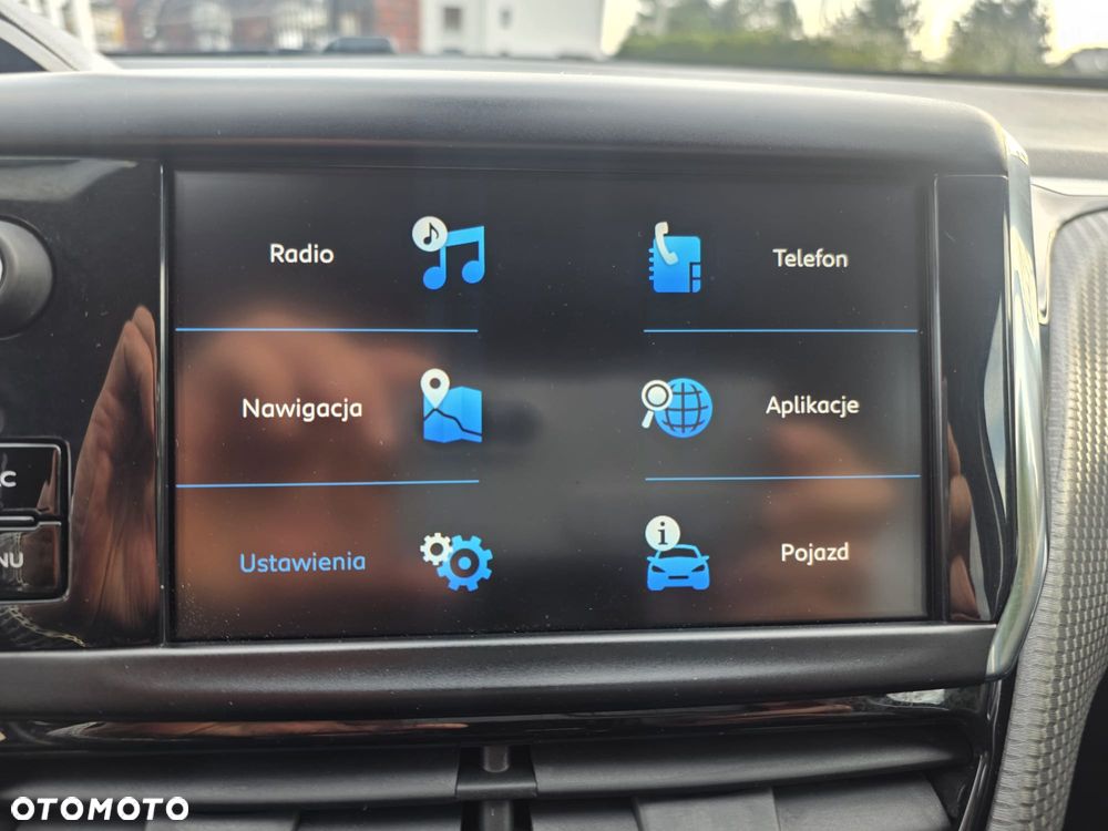 Peugeot 2008 PureTech 130 EAT8 Allure - 21