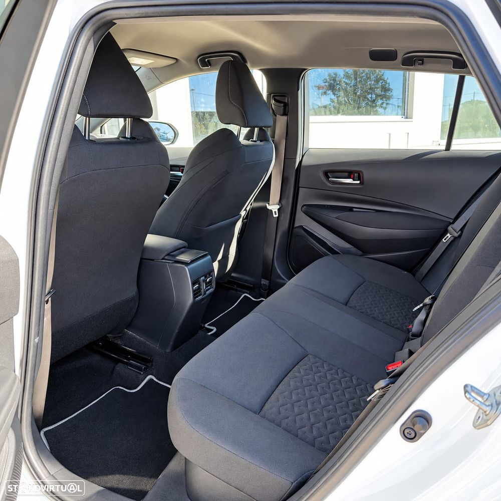 Toyota Corolla Touring Sports 1.8 Hybrid Comfort+P.Sport - 14