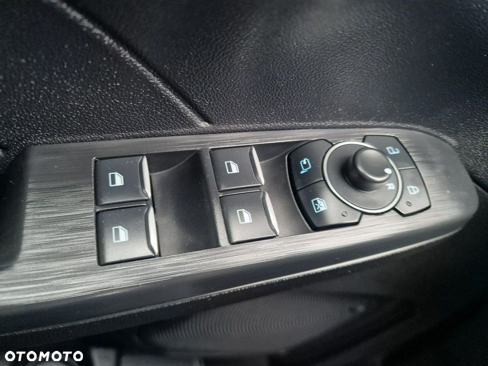 Ford Kuga 2.5 Duratec FHEV TITANIUM - 35