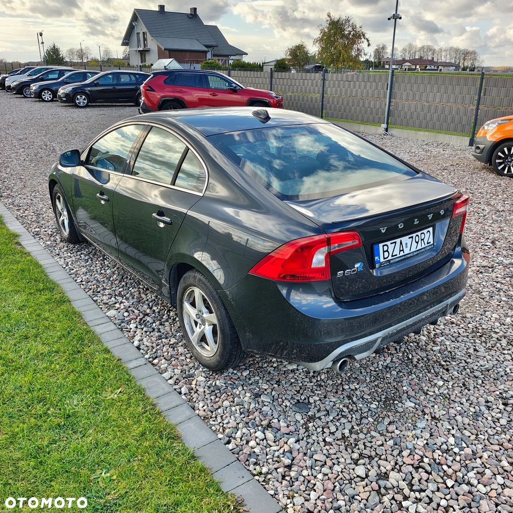 Volvo S60 D4 R-Design - 13