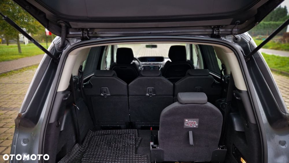 Citroën C4 Grand Picasso - 11